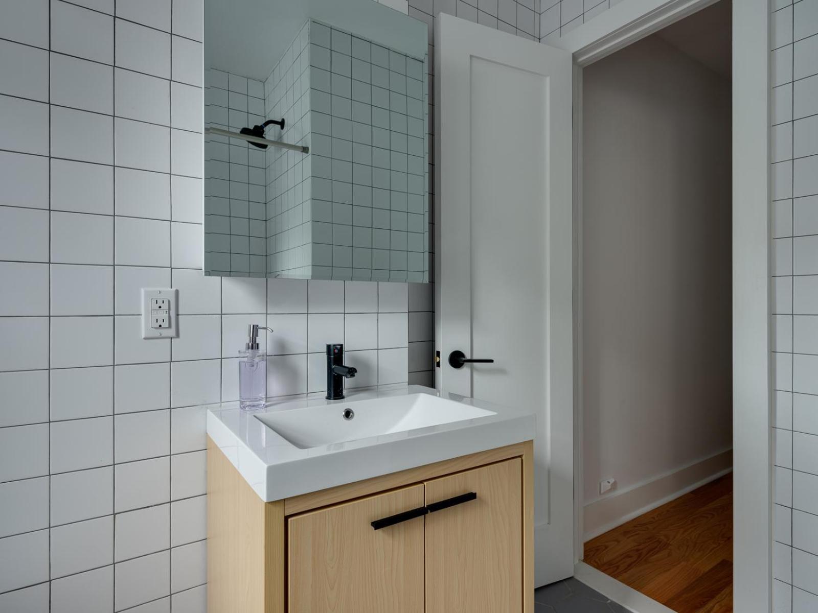 Three Bedroom Brooklynite Suite! New York Bagian luar foto