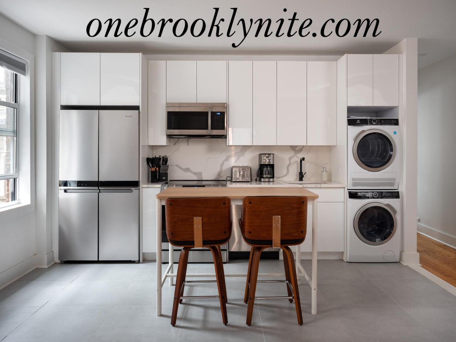 Three Bedroom Brooklynite Suite! New York Bagian luar foto