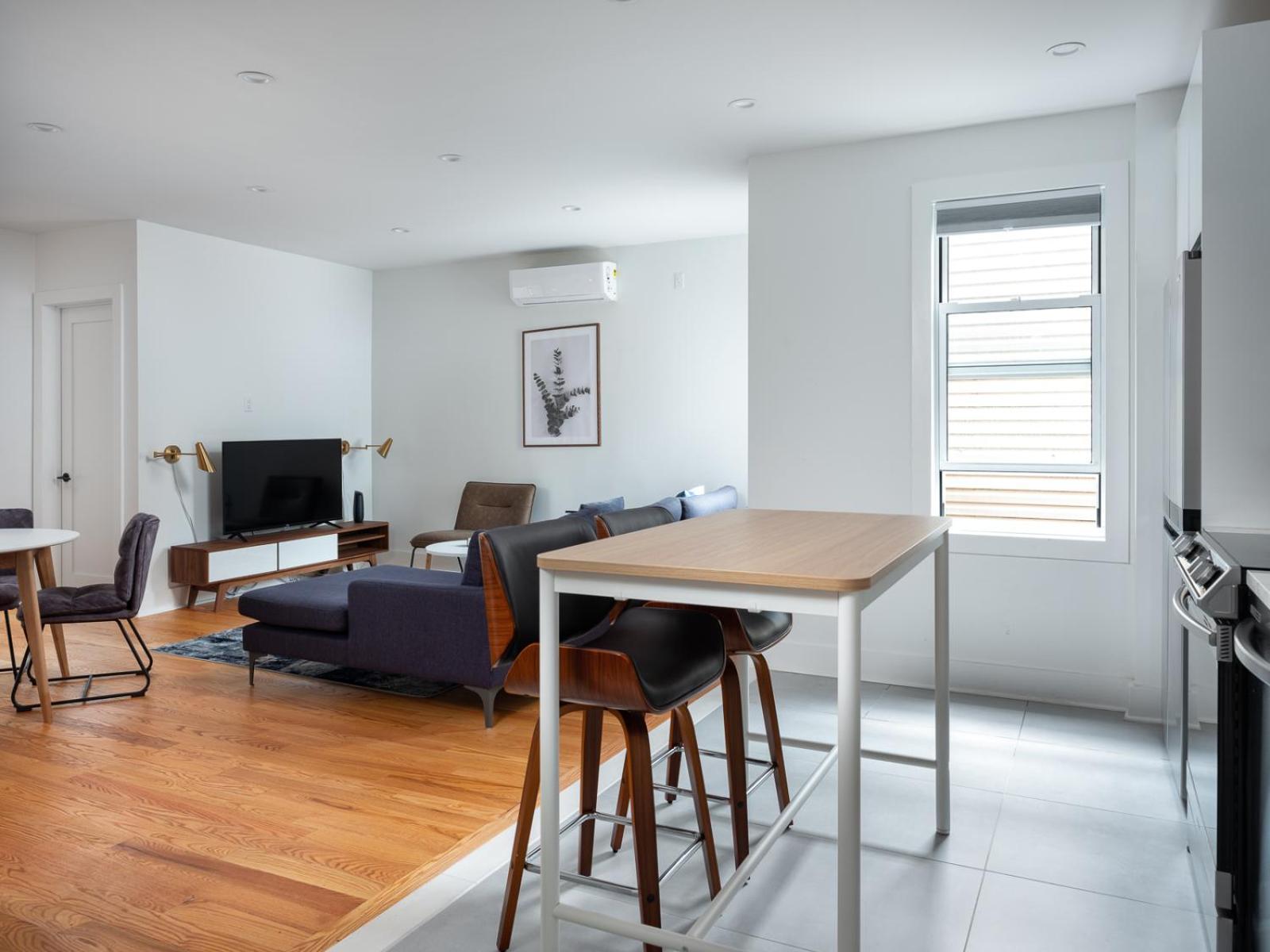 Three Bedroom Brooklynite Suite! New York Bagian luar foto